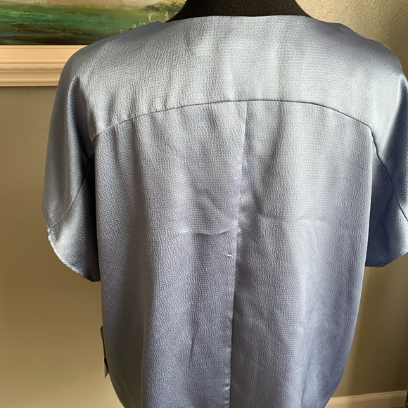 Worthington Women’s Light Blue Blouse Size Large - Picture 11 of 16